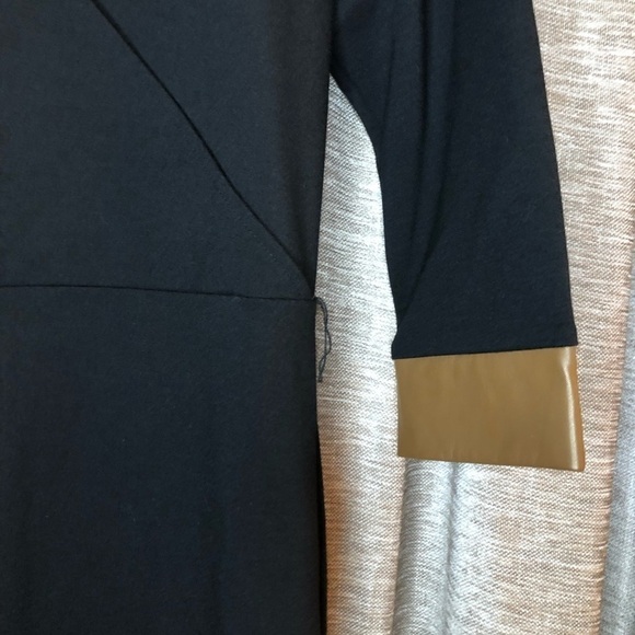 Doncaster Collection Black Collared Faux Wrap Dress with Leather Trim Size 2 - Picture 7 of 12